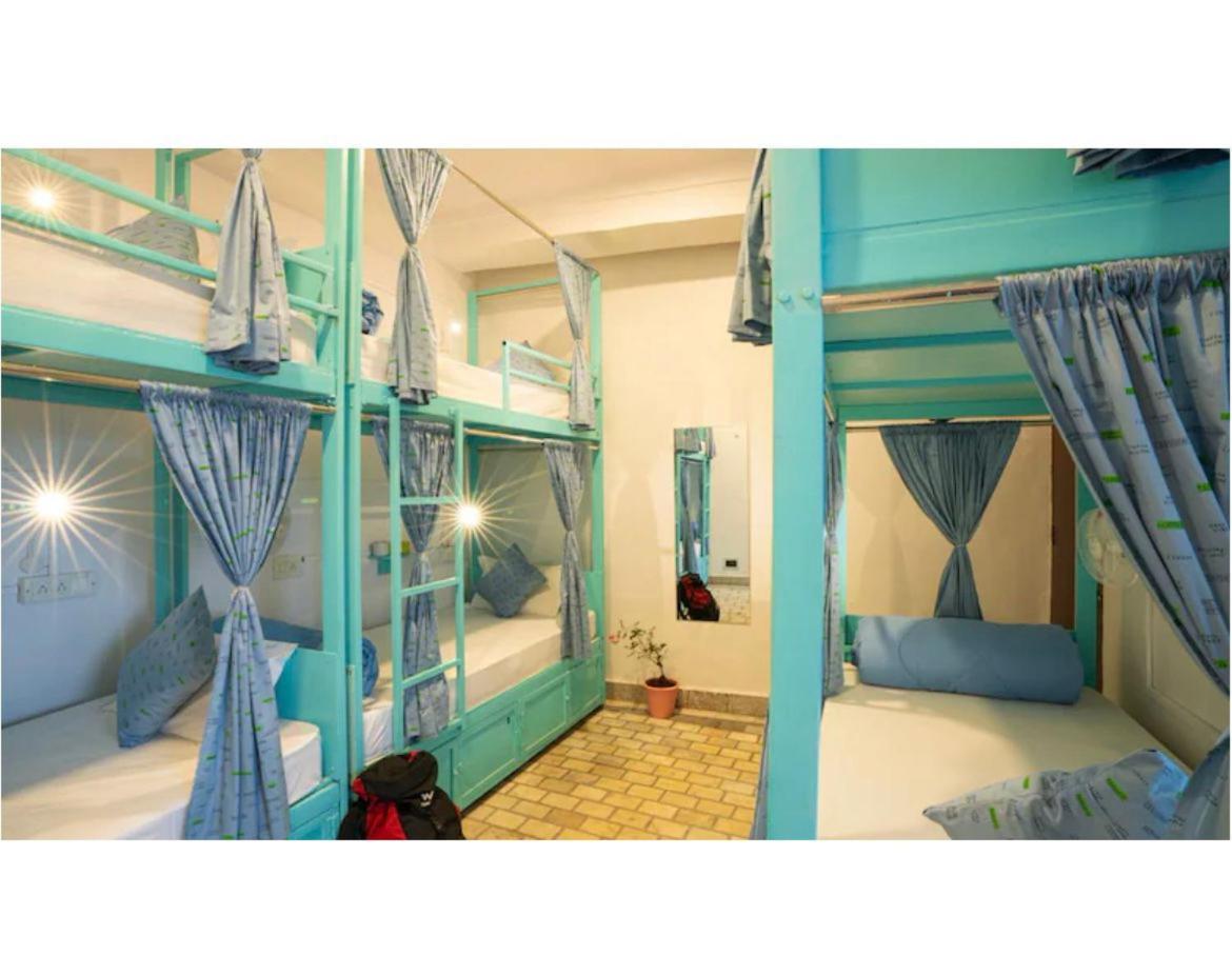 Unplanned Hostel Udaipur Ngoại thất bức ảnh