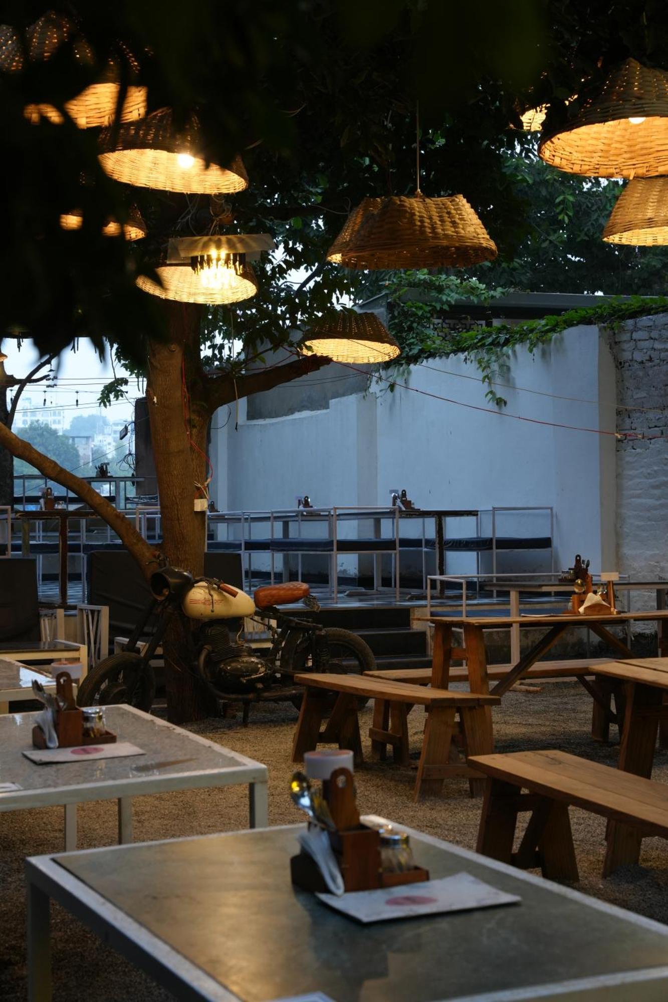 Unplanned Hostel Udaipur Ngoại thất bức ảnh