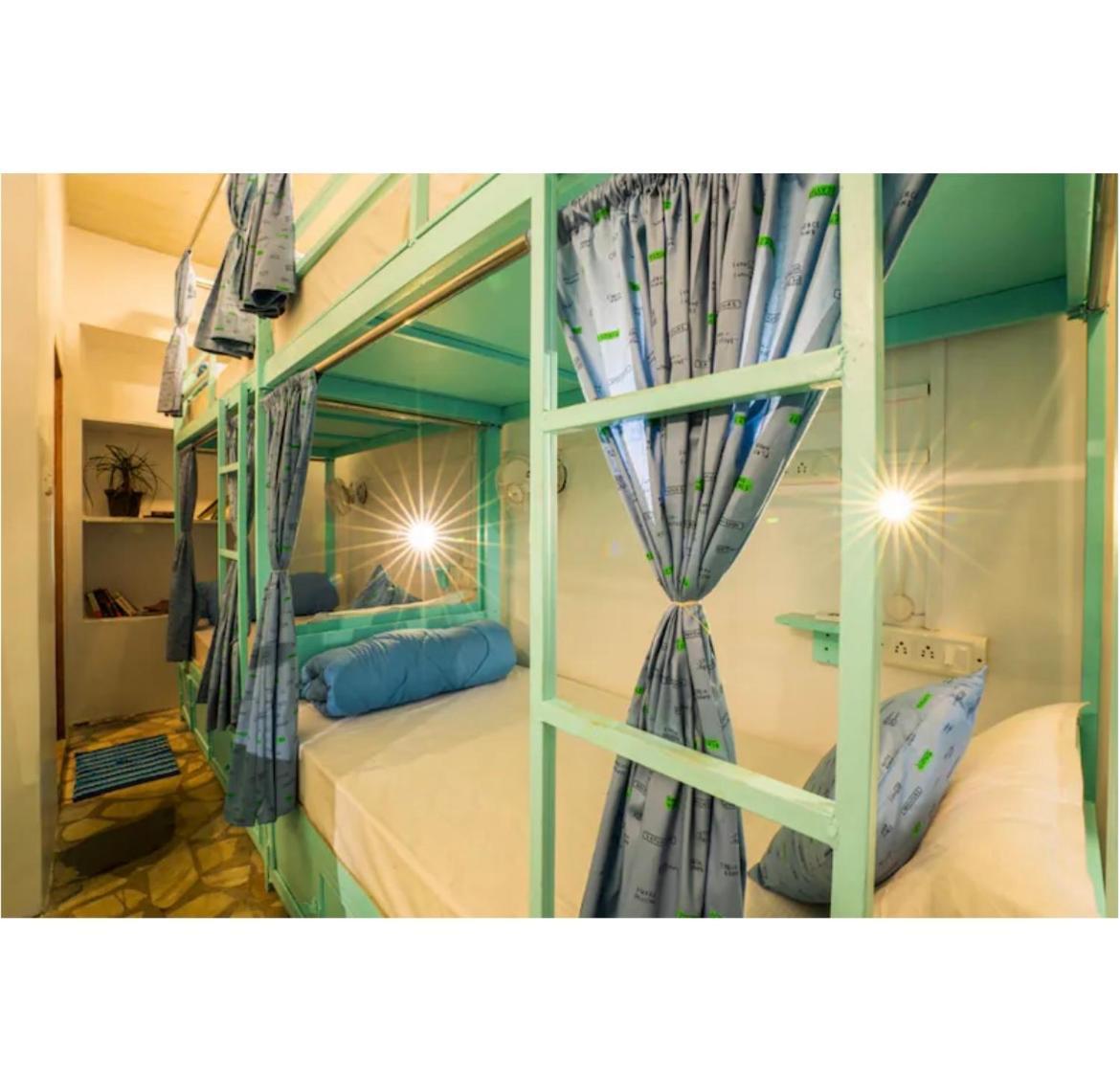 Unplanned Hostel Udaipur Ngoại thất bức ảnh